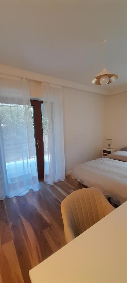 Apartamenty Emzetka פוביירובו מראה חיצוני תמונה