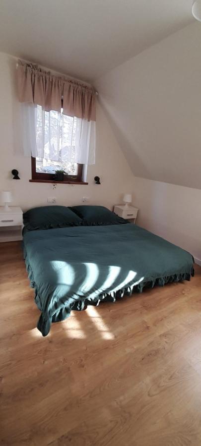 Apartamenty Emzetka פוביירובו מראה חיצוני תמונה