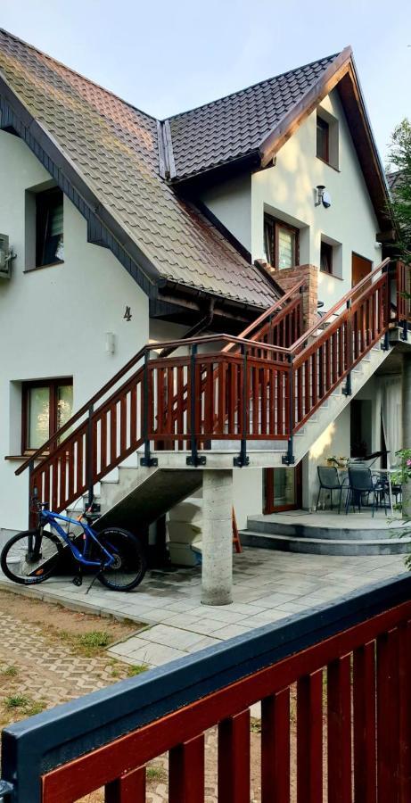 Apartamenty Emzetka פוביירובו מראה חיצוני תמונה